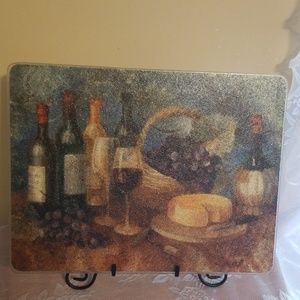 Beautiful Tuscan themed glass cutting board
